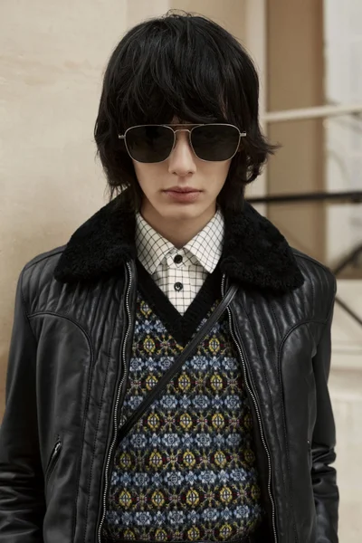 Look 29